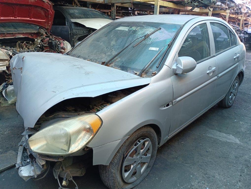  Hyundai ACCENT 2005    EN DESARME